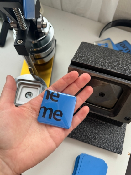 Koelkastplakmachine Vierkante  - Pin Button Badge recensie en prijs